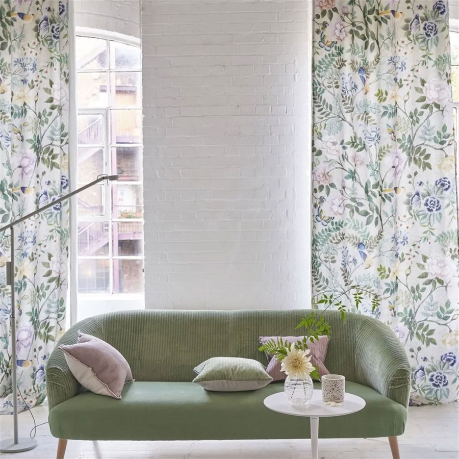 Льняная ткань Designers Guild FDG3015/03 Cameo коллекции Porcelaine de Chine в интерьере
