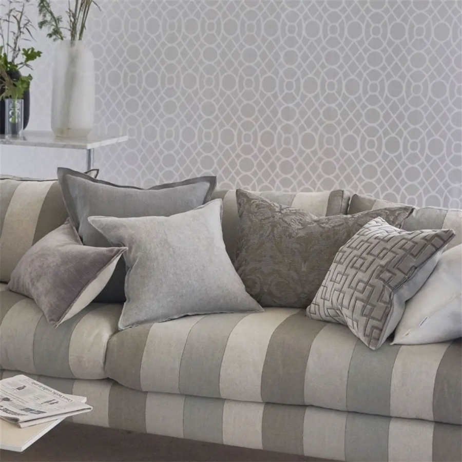 Обои флизелиновые Designers Guild PDG1093/05 Merletti Platinum коллекции в интерьере
