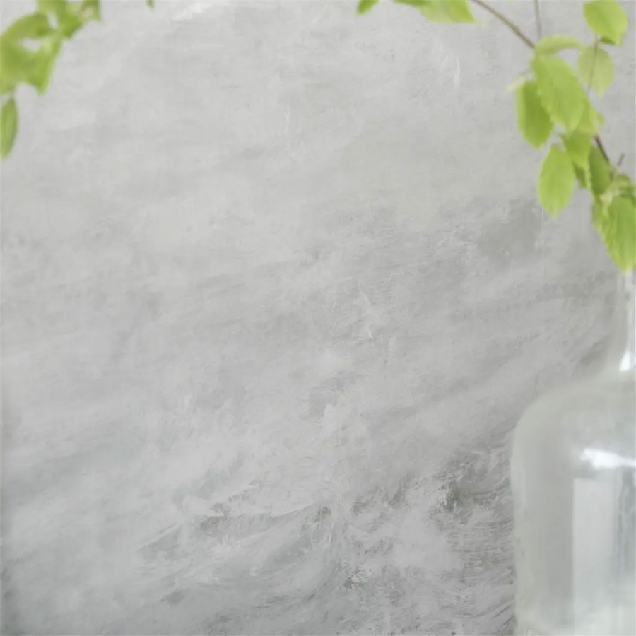 Панно на флизелиновом основании Designers Guild PDG1136/02 Chettinad Platinum в интерьере